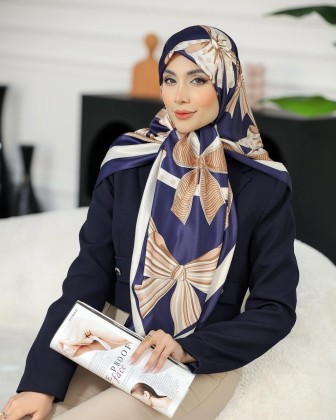 روسری ابریشم توییل کد C23422