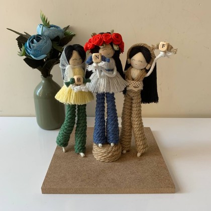 مجسمه مکرومه ای